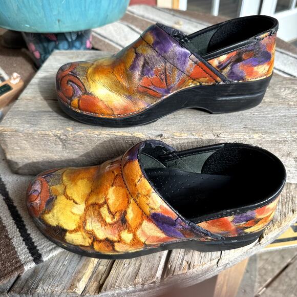 Dansko Fresco XP Floral Clogs Staples Sz 39 Professional Nurse Comfort Shoes - Picture 1 of 10